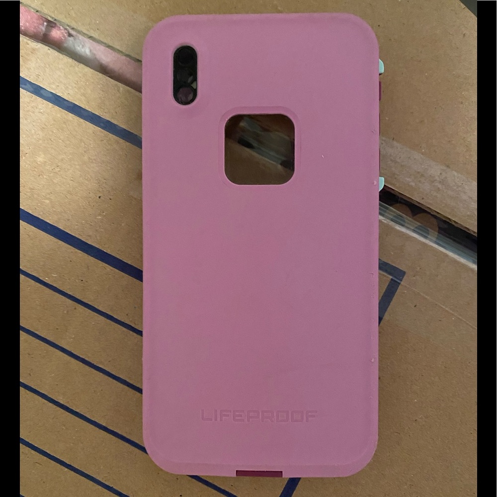 iPhone XS Max LifeProof case